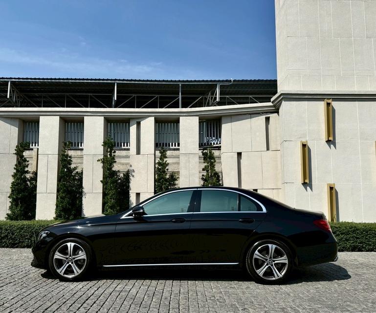 Benz E220D Sport ปี21 รูปย่อยที่ 3