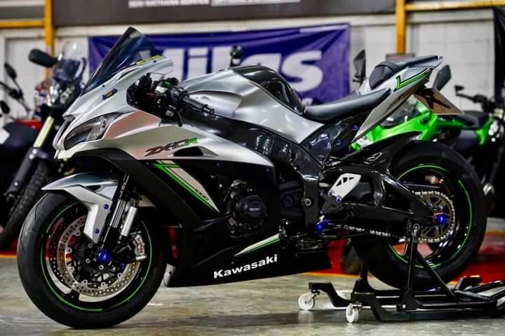 Kawasaki ninja zx6r สีสวย
