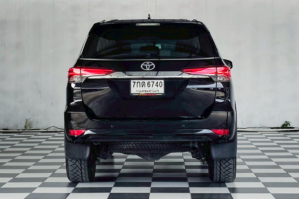 Toyota New Fortuner 2.4 V 2WD ปี 2018 3