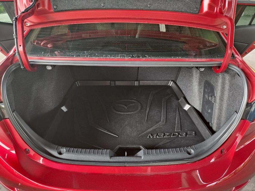 Mazda 3 2.0 S Sedan AT ปี 2015 รถมือสอง ขายถูก 19