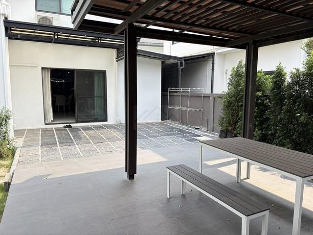 ให้เช่าบ้านเดี่ยว 2 ชั้นหลังมุม 125 ตรว. 5 ห้องนอน หมู่บ้านมัณฑณา1 บางนา กม.7 ซอยราชวินิตบางแก้ว ติดหน้าสวน วิวสวย ใกล้เ 4