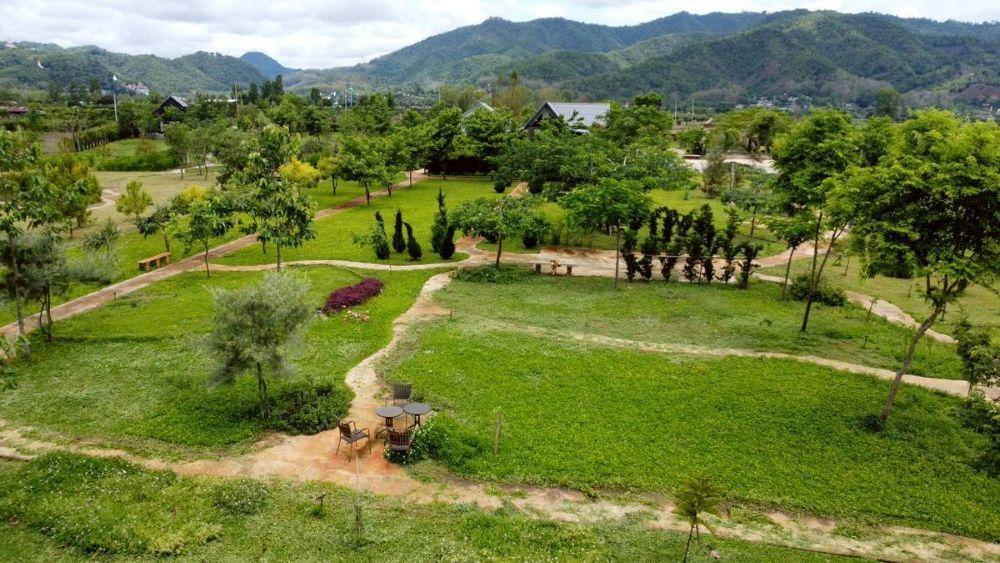 ขายบ้านพักตากอากาศ พื้นที่ 10-2 ไร่ วิวเขาล้อมรอบ เงียบสงบ ตรงข้ามวัดท่าตอน จ.เชียงใหม่  10