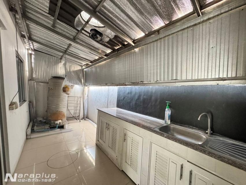 69030198 : ขายทาวน์เฮ้าส์ 2 ชั้น ขนาด 3 ห้องนอน บนที่ดิน 18.20 ตารางวา หมู่บ้าน เดอะคอนเนค ทางด่วนวัชรพล สายไหม บ้านสวย โครงการดี น่าอยู่ ในราคาคุ้มแส 8