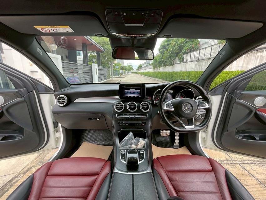 ไมล์ 20,000 กม. Benz GLC250 AMG Coupe สีขาว ปี 2019 รถบ้าน มือเดียว เข้าศูนย์ตลอด สีเดิมไม่เคยทำสี 7