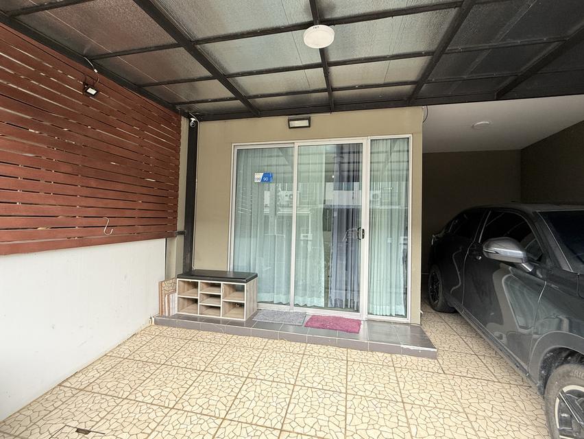 ทาวน์โฮม 8