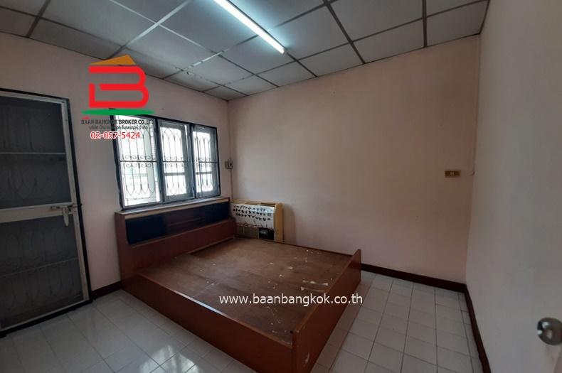 ทาวน์เฮ้าส์ หมู่บ้านพิศาล (ท่าข้าม 30) (ใกล้เซ็นทรัลพระราม 2) เนื้อที่ 18 ตรว.แขวงแสมดำ เขตบางขุนเทียน 10