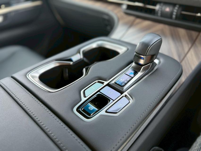 รหัสรถ SG53 All New Lexus LM350h Executive 7Seater 2024 รูปที่ 13