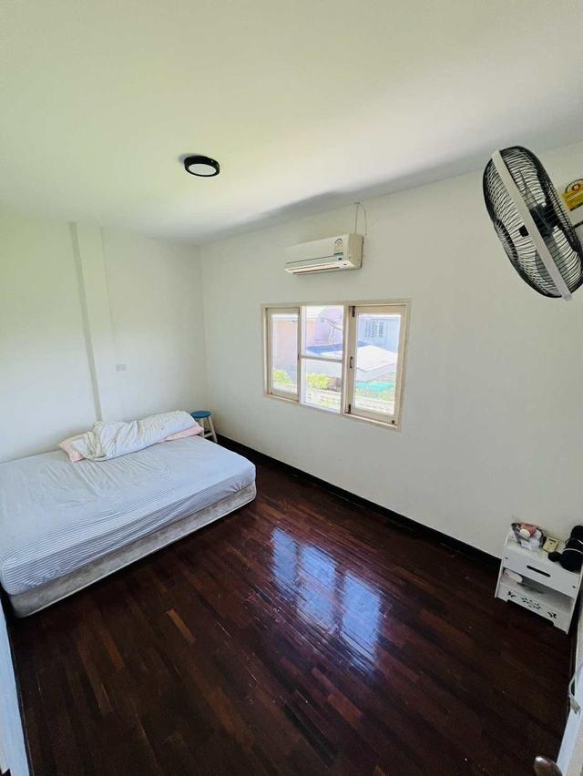 ทาวเฮ้าใกล้ทะเล เขากะโหลก ปราณบุรี 200 เมตร  3