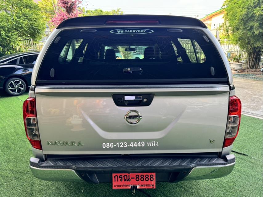 Nissan NP 300 Navara 2.5 KING CAB Calibre V ปี 2020 #เกียร์ออโต้ #หลังคาไฟเบอร์พร้อมใช้งาน 4