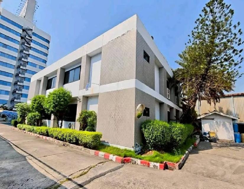 ให้เช่าอาคารสำนักงาน 2 ชั้น ทำเลวิภาวดีรังสิต (ติดถนนใหญ่) / พื้นที่ใช้สอยรวม 740 ตารางเมตร (2 ชั้น) 13