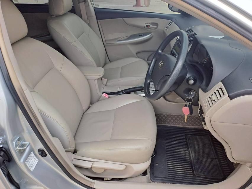 TOYOTA ALTIS 1.6 E CNG โรงงาน ปี2011 สีเทา รถมือเดียวจากป้ายแดง เข้าศูนย์ตลอด 8