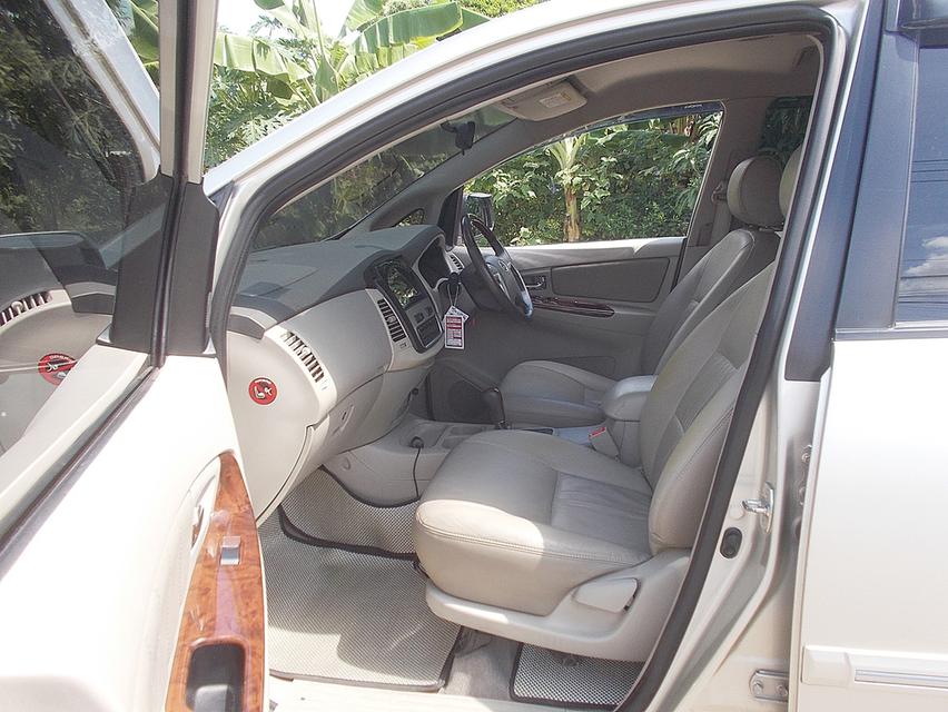 Toyota Innova 2.0V ปี 2012 รถบ้านมือเดียวแบบ7ที่นั่งชับดี 12