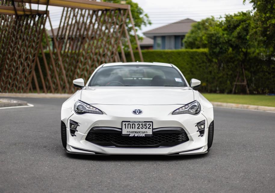 Toyota FT86 4