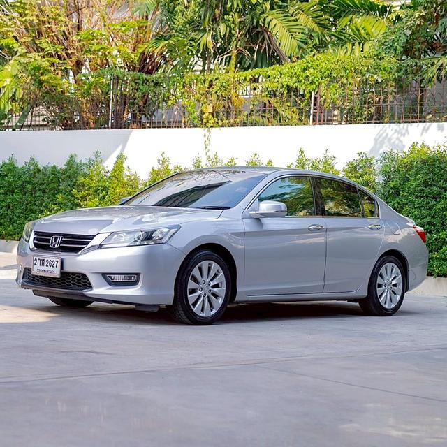 รหัสรถ 12AT2627 📌HONDA ACCORD 2.0 EL | ปีจด : 2014