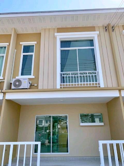 ตลาดสมบัติบุรี 1.7 กม. รถไฟฟ้าสายสีม่วง MRT คลองบางไผ่ 3.3 กม.ให้เช่าทาวน์เฮาส์ 2 ชั้น 19 ตร.วา.150 ตร.ม.วิวสวน 3 นอน 2  1