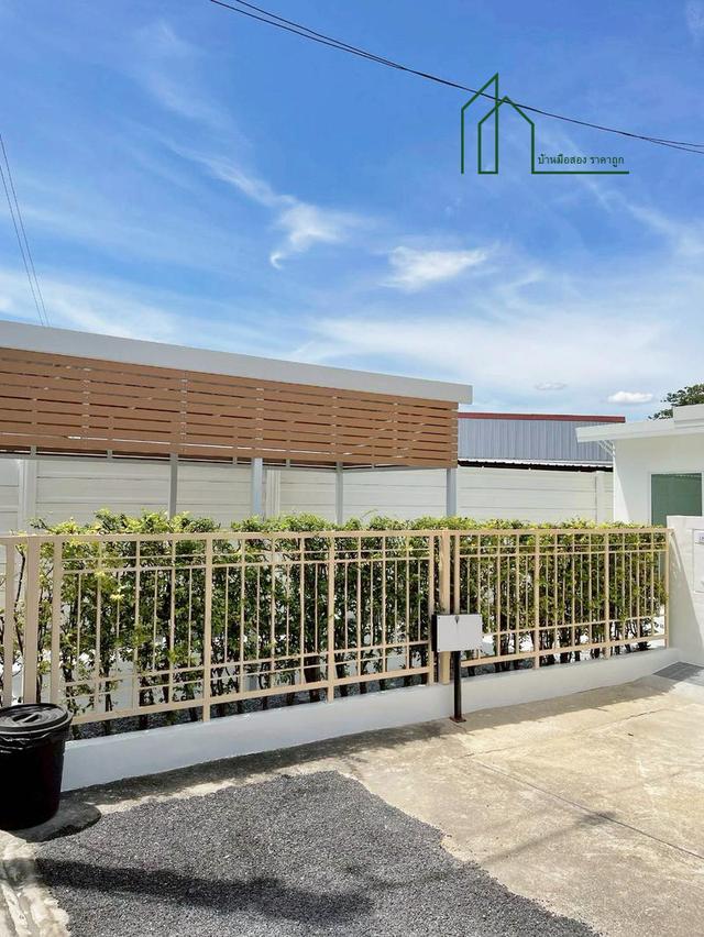 ทาวน์เฮาส์ 2 ชั้น หลังมุม หมู่บ้านพฤกษา ทาวน์เน็กซ์ พระราม 5 ฟรีโอน