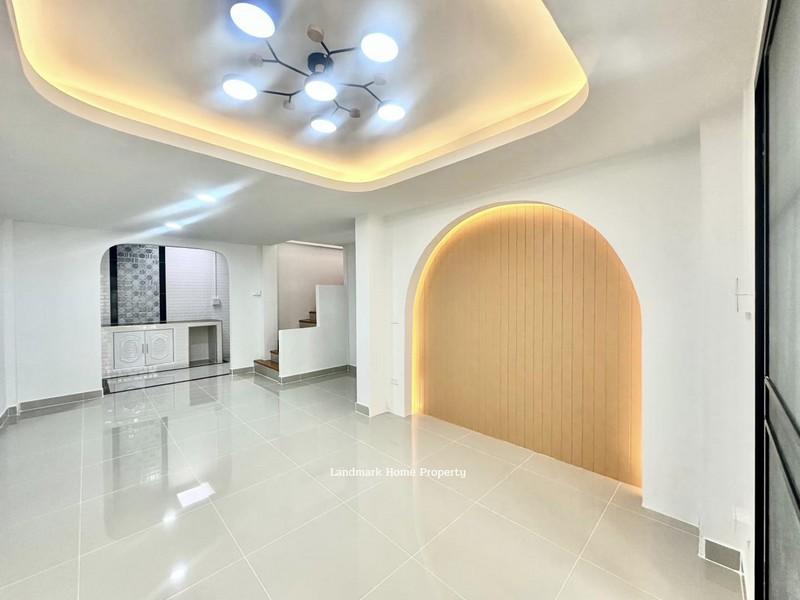 lN-067 ขายทาวน์เฮ้าส์ 2 ชั้น พฤกษา 2 คลอง7 ธัญบุรี เนื้อที่ 18 ตรว 3นอน 2น้ำ ทำเลดี ต่อเติมครบ พร้อมอยู่ 3