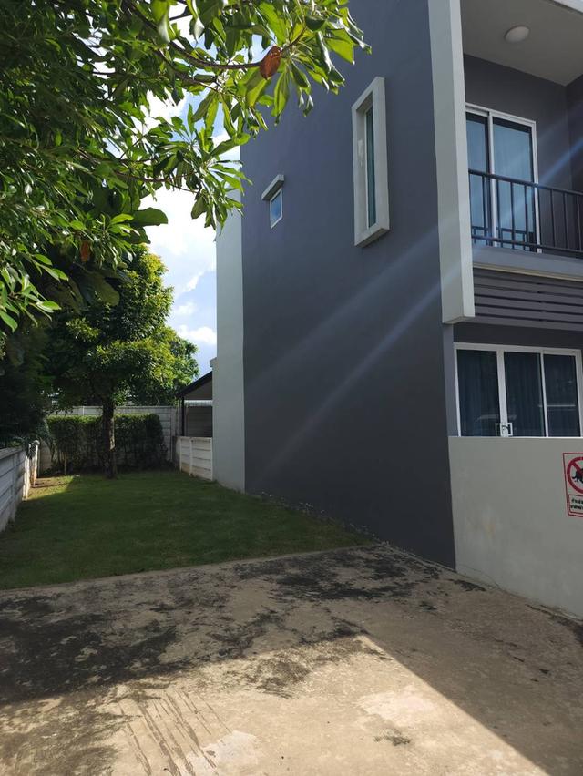 ม.เดอะคัลเลอร์ รามอินทรา ทาวเฮ้าส์หลังริม 2ชั้น 3นอน 2น้ำ แถมแอร์2ตัว 1ที่จอด +ต่อเติมครัวด้านหลัง 26ตรว. 100ตรม. ใกล้7 แฟชั่นไอแลนด์ ตลาด ราคา 26500 5