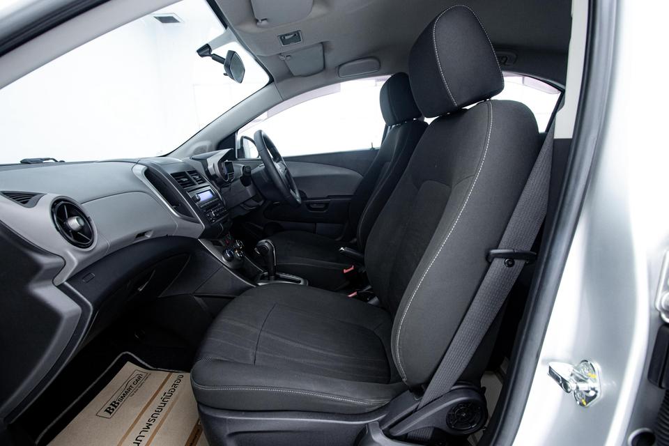 CHEVROLET SONIC 1.4 LT 4DR 2013  7