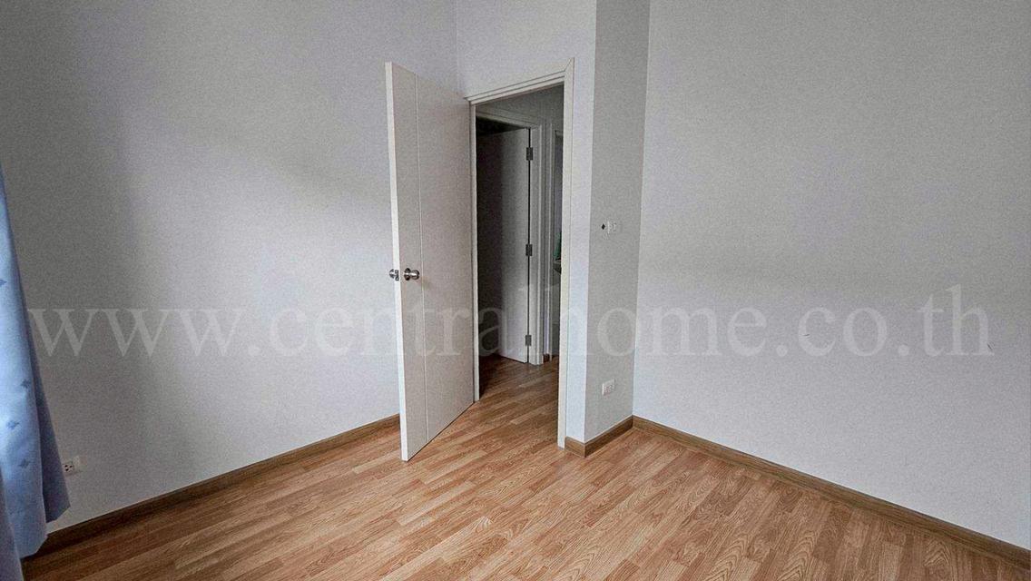 ทาวน์โฮม เจ ทาวน์ เอ็กคลูซีฟ รังสิต - คลอง 1 บ้านสวย พร้อมอยู่ 12