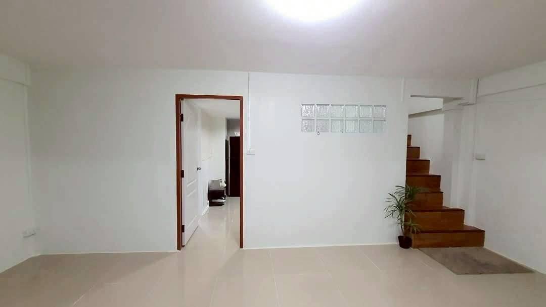 ขายด่วนทาวน์เฮ้าส์ 2 ชั้น ซอยรามคำแหง 36 ใกล้สถานีรถไฟฟ้าสายสีส้ม (N.1752) 17