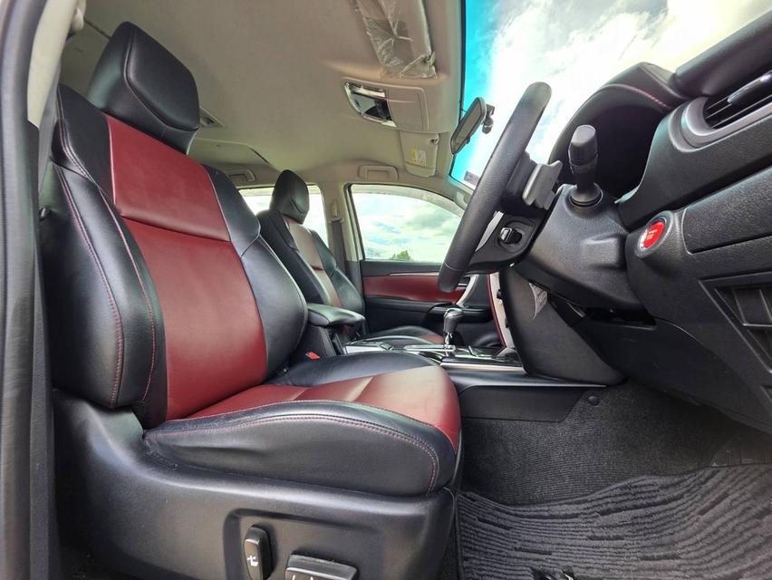 รหัสรถ PEAT608 🔥 สวยดุดัน TOYOTA FORTUNER 2.8 TRD Sportivo 2019 สีขาว. รูปที่ 17