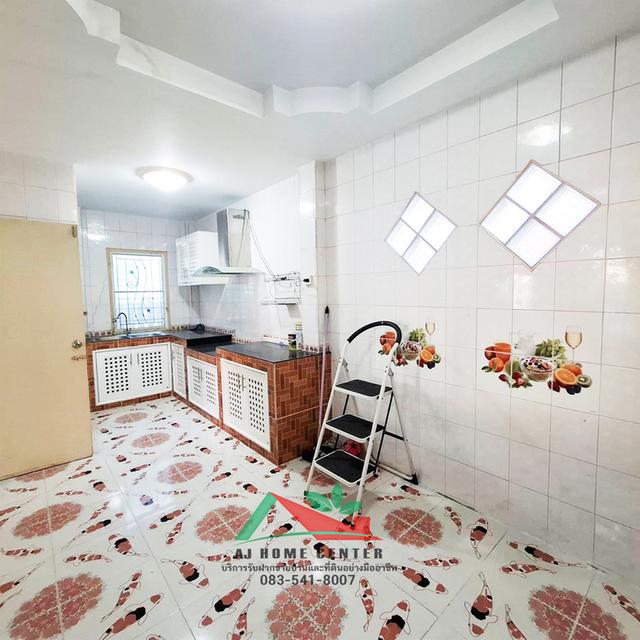 ขายบ้านแฝด38.4ตรว. ม.นันทวัน10 ซ.เลียบวารี37 บ้านเปล่า สภาพดี ยินดีรับผ่อนตรง 4