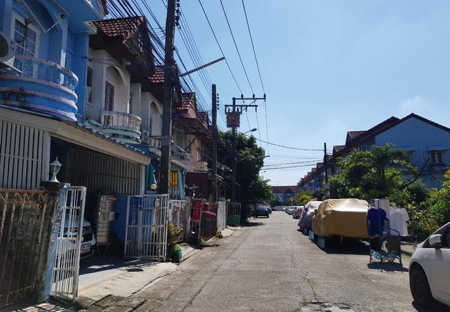 ขายทาวน์เฮ้าส์ หมู่บ้านกัญจน์เพชร 3 ซอยนวมินทร์ 74 เขตคันนายาว กรุงเทพมหานคร 10