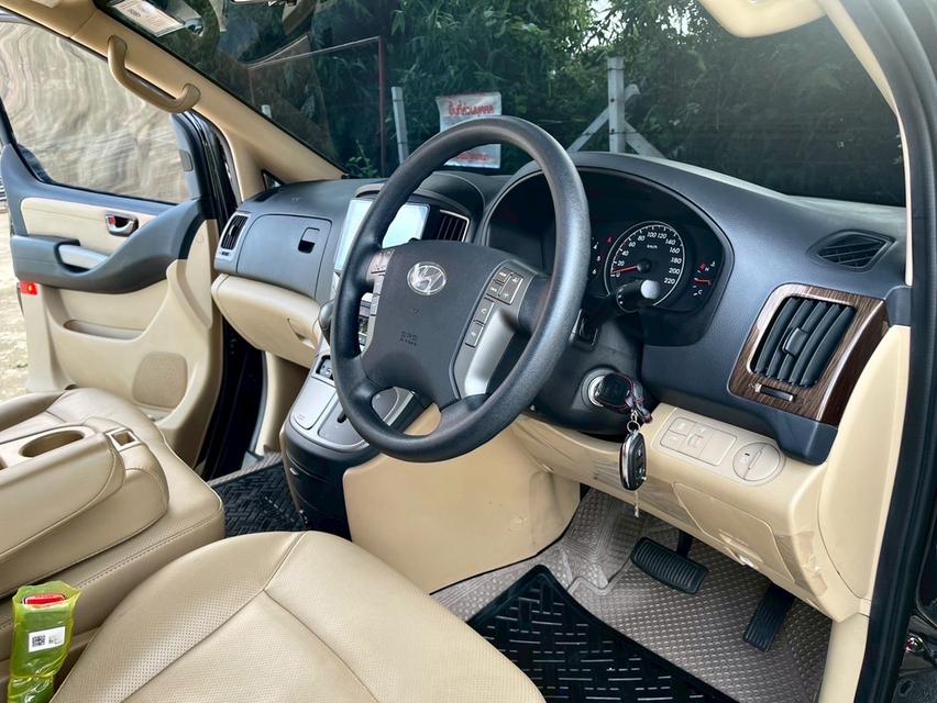 รหัสรถ AP53 Hyundai H1 2.5 Elite Ns ดีเชล สีดำ ปี2022