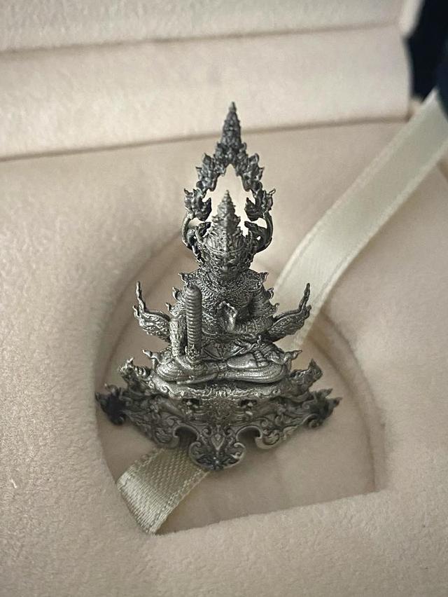 ท้าวเวสสุวรรณ พระธาตุดอยตุง เชียงราย ปี64 เนื้อเงิน อาจารย์เฉลิมชัยร่วมออกแบบ 2