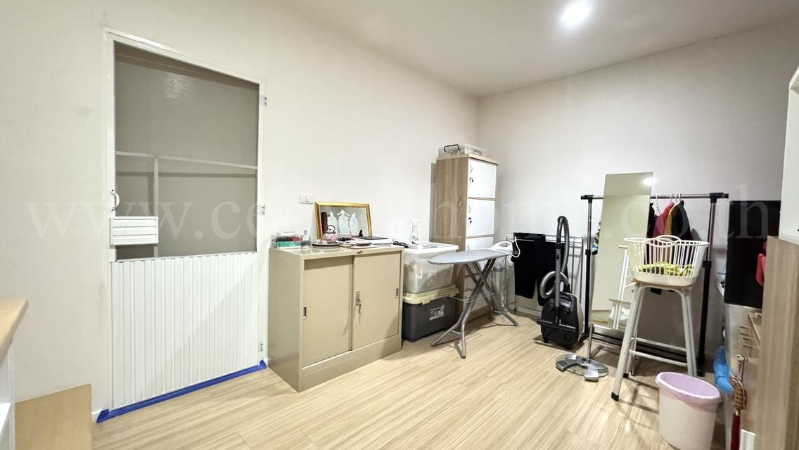 ทาวน์โฮม 3 ชั้น บ้านกลางเมือง รัชดา - วงศ์สว่าง หลังริม  15
