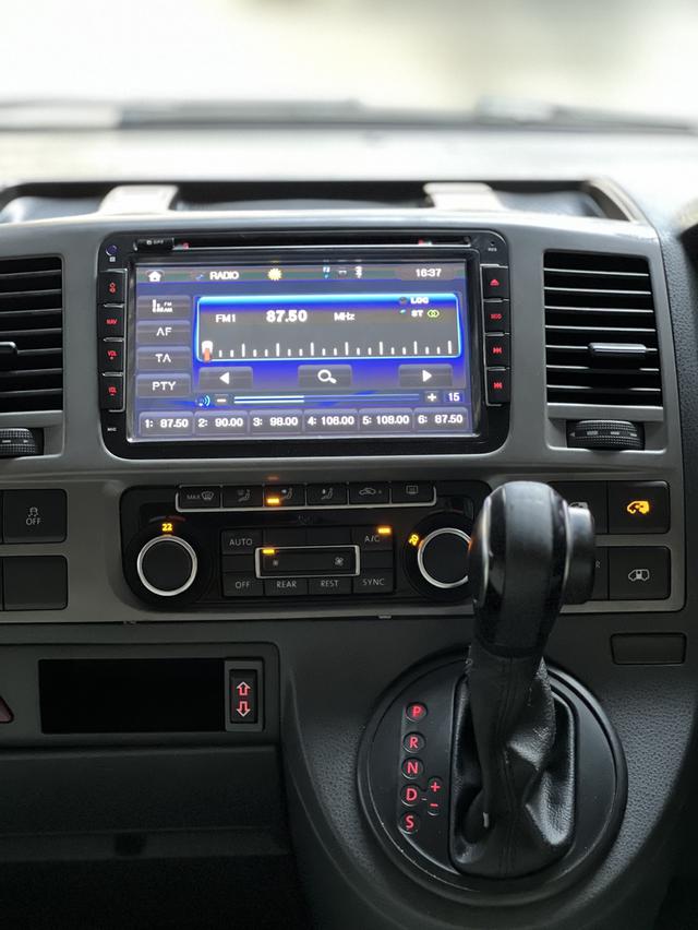 Volkswagen Caravelle 7