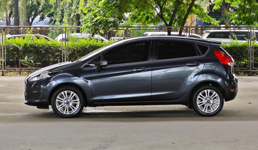 Ford Fiesta 1.5 S AT ปี 2015 3