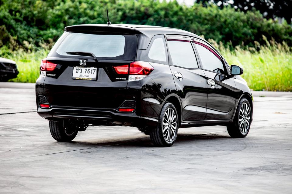 Honda Mobilio 1.5V ปี 2015 สีดำ 7 ที่นั่ง เกียร์ Auto 5