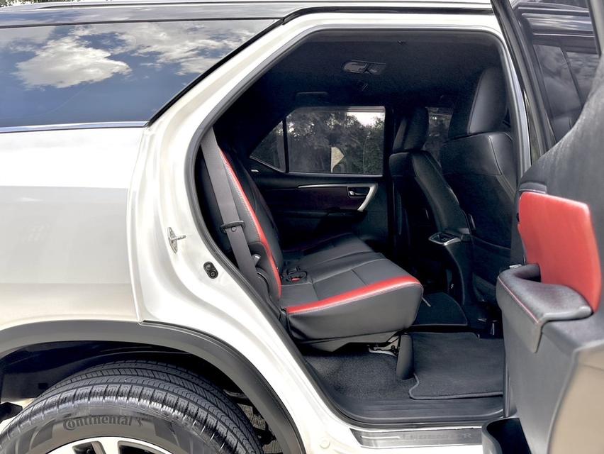 TOYOTA FORTUNER 2.4 LEGENDER ปี 2022 รูปที่ 12