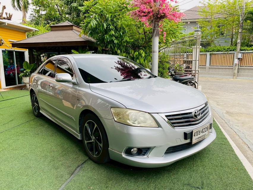 รถToyota Camry ตัว G เครื่อง2.0cc.ปี 2011 สีบรอนซ์เงิน เกียร์ ออโต้ เบนซิน + LPGถังโดนัท ~ รูปที่ 2