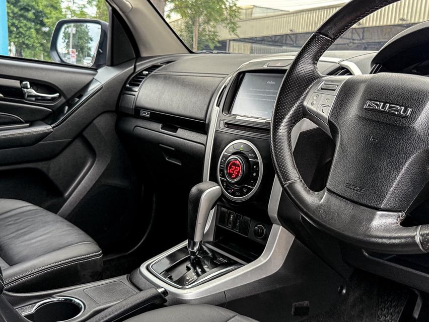 ขาย Isuzu MU-X 3.0 The Onyx ปี19 9