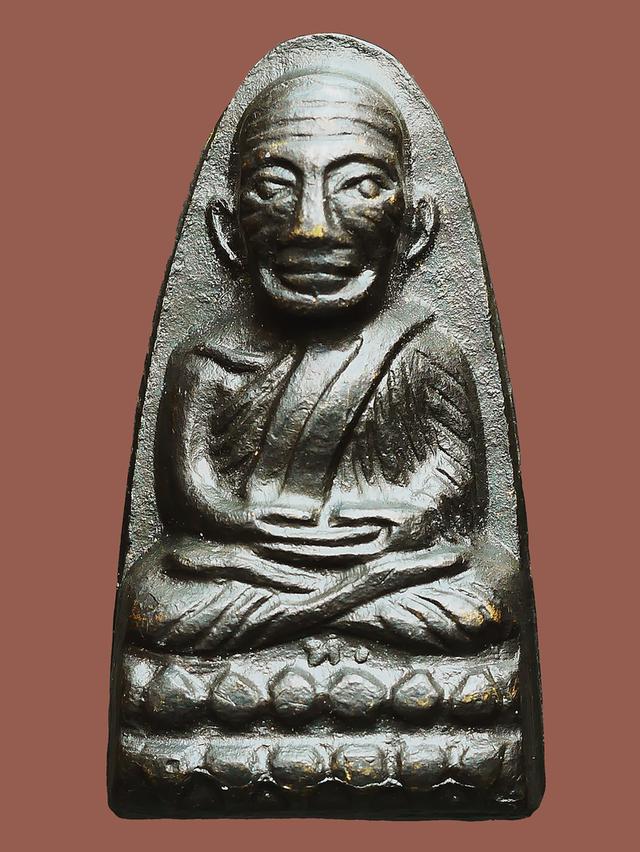 พระหลวงปู่ทวดเตารีด วัดช้างให้ หลังหนังสือเล็ก บล็อค ท. เก่า เดิมๆ