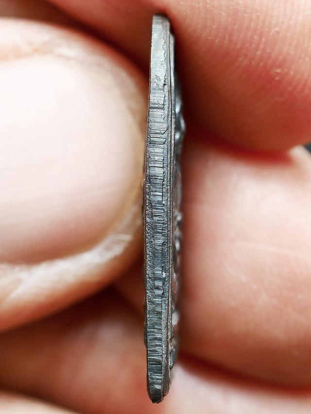 เหรียญซุ้มกอหลวงปู่ทวด วัดช้างให้ ปี 06 ทองแดงรมดำ....เดิมๆ # 2 รูปที่ 9