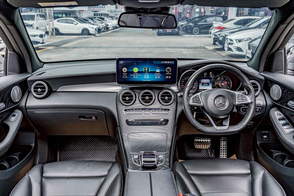 รหัสรถ NP1686 📌BENZ GLC250D AMG DYNAMIC 4MATIC ปีรถ : 2019 11