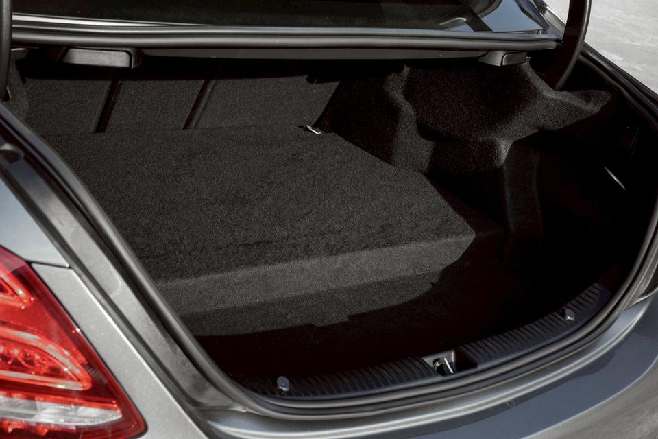 รหัสรถ CBL6386 Mercedes-Benz C350e Avantgarde W205 AT 2018 รูปย่อยที่ 3