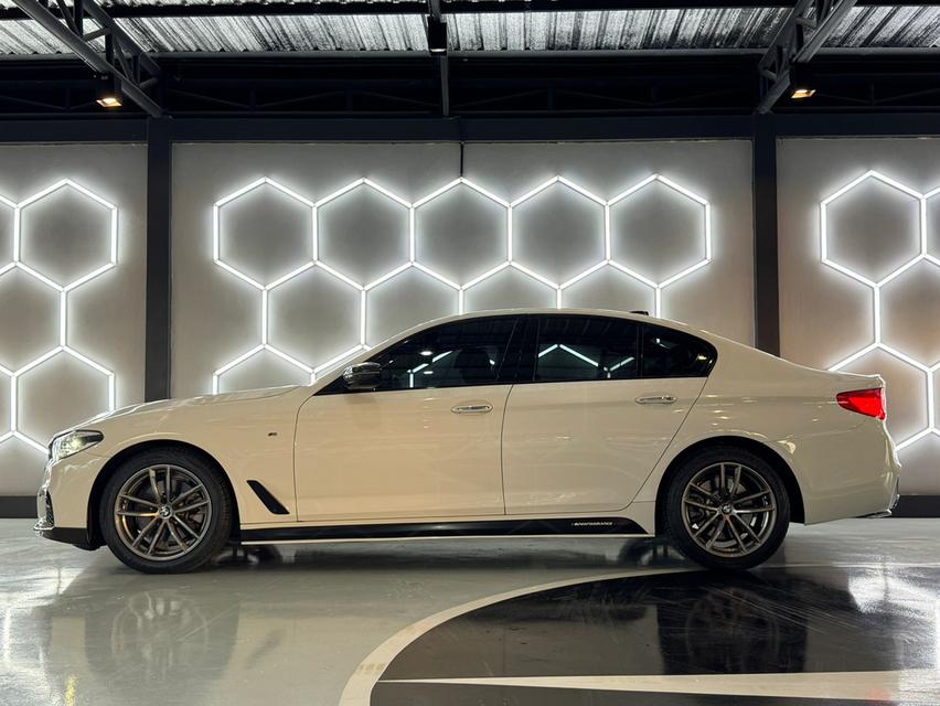 BMW 5 Series  520D (G30) M-PREFORMED ปี 2018  [หล่อแรงดีเซล…ไมล์น้อย 68,000 KM แท้ ] 3