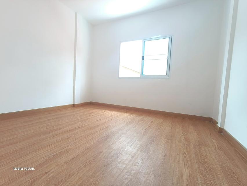 บ้านรามอินทรา ทาวน์เฮ้าส์ หมู่บ้านเสนาวิลล่า 9 คู้บอน 27 แยก 60 นัดชมบ้าน 085-318-6868 คุณวา 16