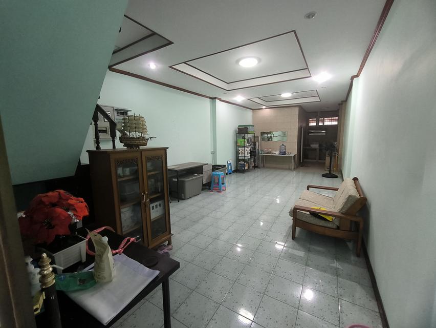 ขายบ้านทาวน์เฮ้าส์ 2 ชั้น ทำเลดี ซอยประชาอุทิศ 12 3