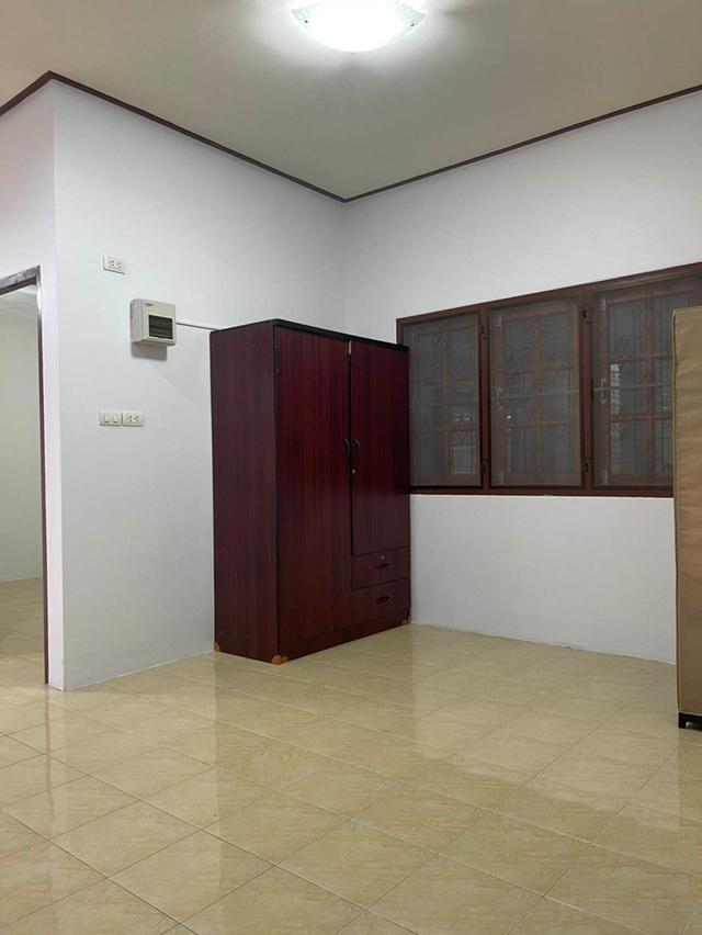 บ้านเดี่ยว​พร้อมอยู่​ ทำเลดี เดินทางสะดวก  ( เจ้าของขายเอง ) 17