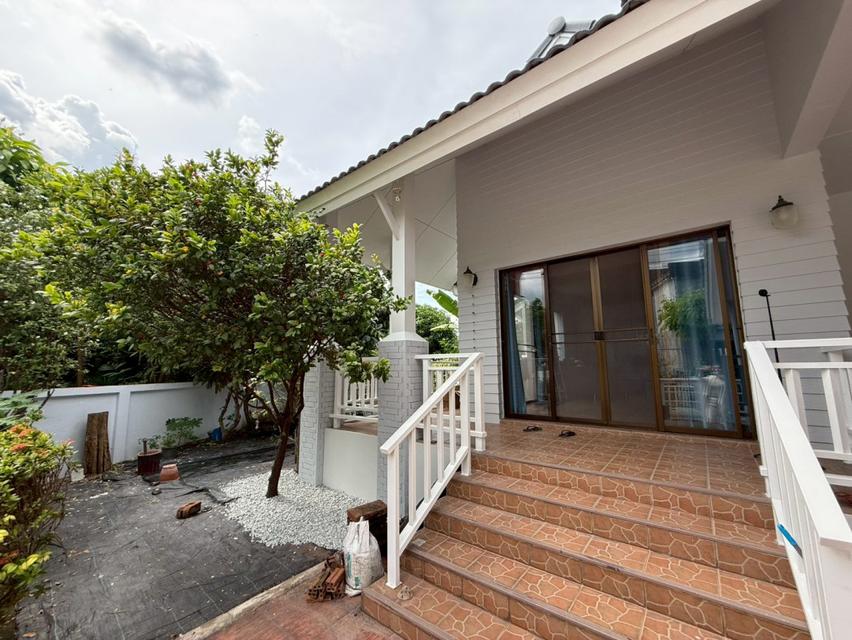 ให้เช่า บ้านเดี่ยว HS081 พร้อมเฟอร์นิเจอร์ ทำเลดี ใจกลางศรีราชา ถนนสุขุมวิท . 278 ตรม 89.4 ตรว ใกล้ J-park โรงเรียนอสัมช 1