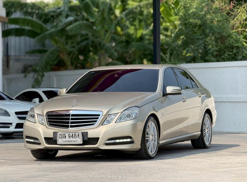 2011 BENZ E-CLASS, E200 CGI Avantgardeโฉม W212 ปี10-16 สีน้ำตาล