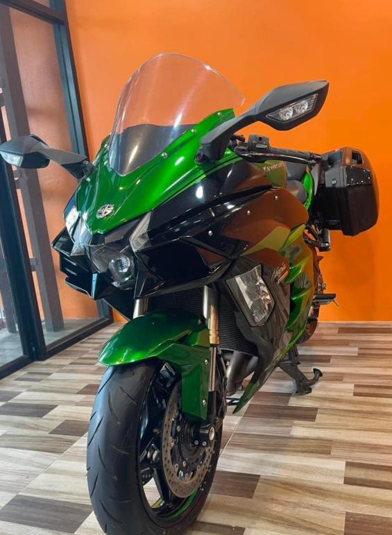 Kawasaki Ninja H2R สีเขียว 6