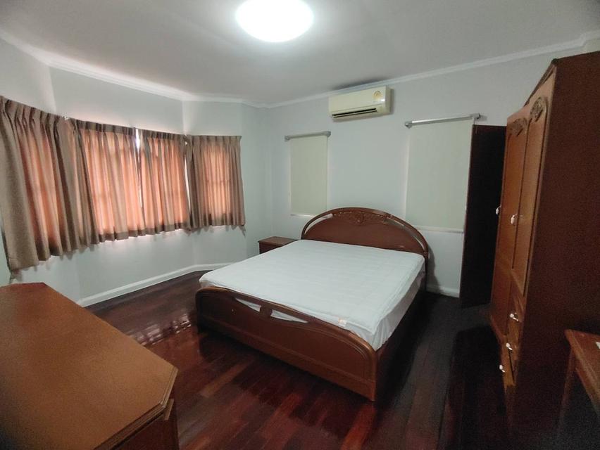 ให้เช่าบ้านเดี่ยว 2ชั้นเนื้อที่ 60ตร.ว พื้นที่ใช้สอย 200ตร.ม 3ห้องนอน 3ห้องน้ำ เฟอร์ครบ ถนนเฉลิมพระเกียรติ ร.9 สวนหลวง ร.9  ราคาเช่า 35,000 บ/ด 13