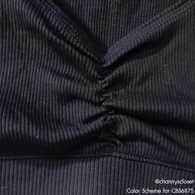 USED Zara - Ribbed Black Ruched Crop Top | เสื้อครอปสีดำ เสื้อยืด แขนสั้น คอวี ระบาย ผ้าร่อง สีพื้น สายฝอ แท้ มือสอง 6